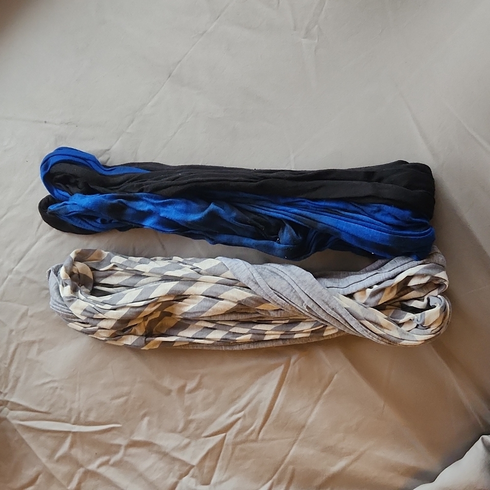 Miley Cyrus Infinity Scarves